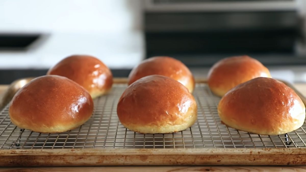 Tự làm vỏ bánh hamburger